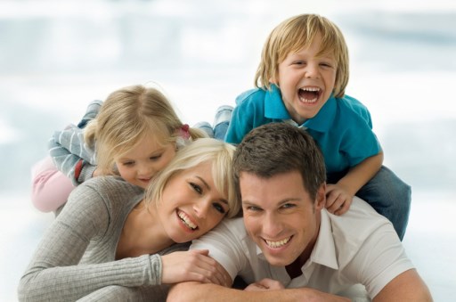 family-life-kids-parents[1]